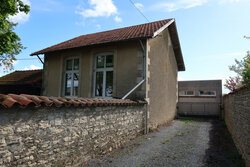 École de filles, actuellement école maternelle et primaire des Acacias IA79009853