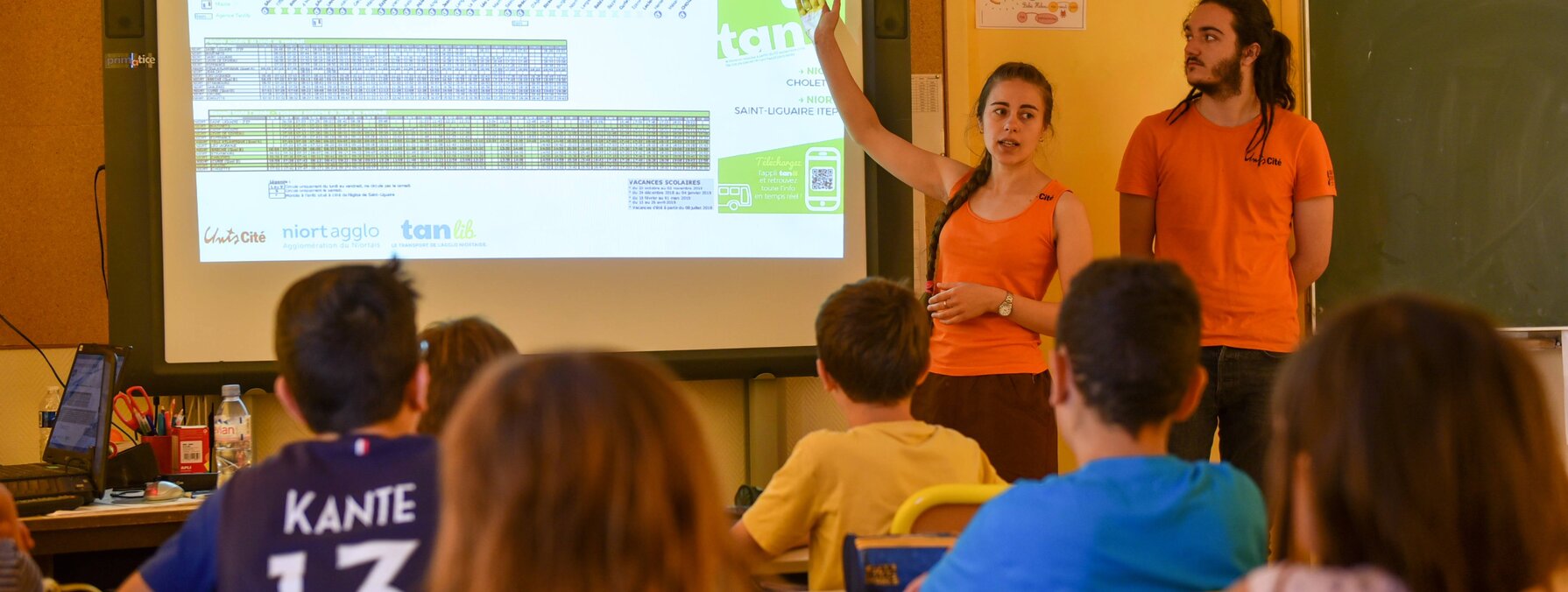 Les Ambassadeurs du transport dans l'école de Saint-Maxire