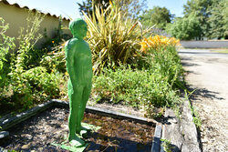 Patrimoine civil L'homme de Bessines (ou le Bonhomme Vert) 46.301804